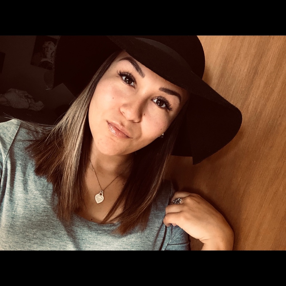 Meet your Posher, Bianca